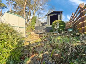 Photo 15- click for photo gallery